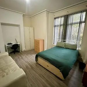 Db 2 Minutes Walk From Trent University Nottingham
